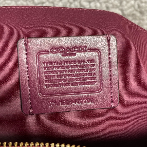 COACH Mia Shoulder Bag In Signature Canvas F87703 - Picture 12 of 13